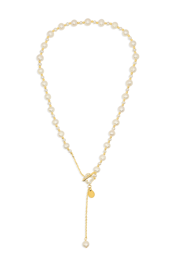 18k Gold Plated Four-leaf Clover Buckle Freshwater Pearl Necklace